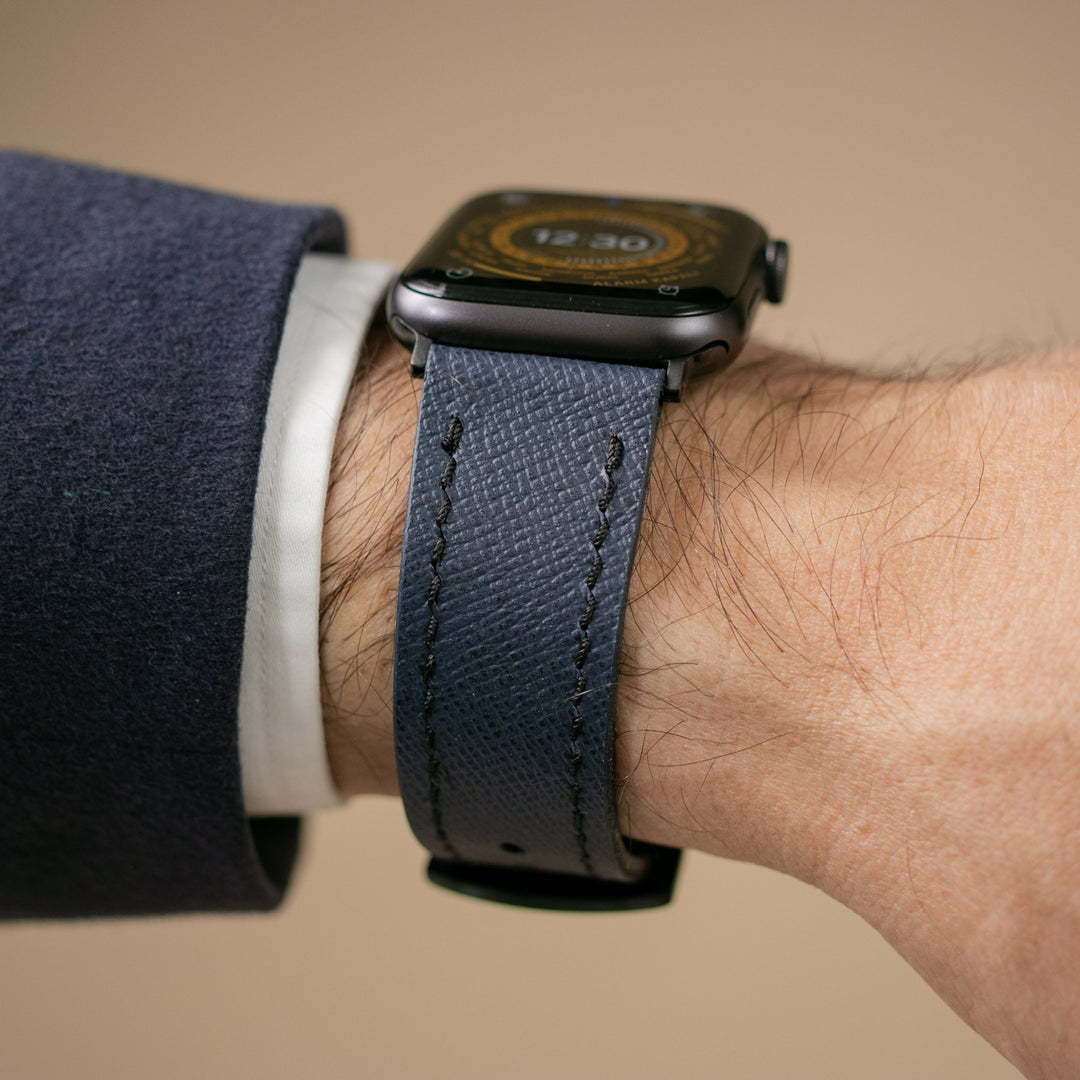 Saffiano Deri Apple Watch Kayış - Gece Mavisi - Roarcraft TR