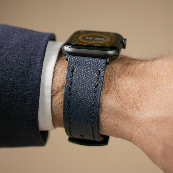 Saffiano Deri Apple Watch Kayış - Gece Mavisi - Roarcraft TR
