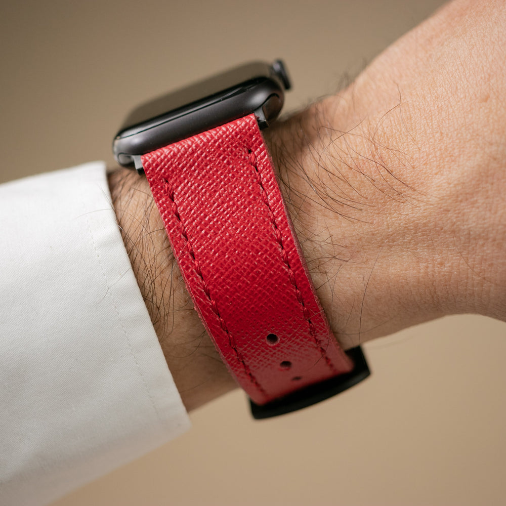 Saffiano Deri Apple Watch Kayış - Ateş Kırmızı - Roarcraft TR