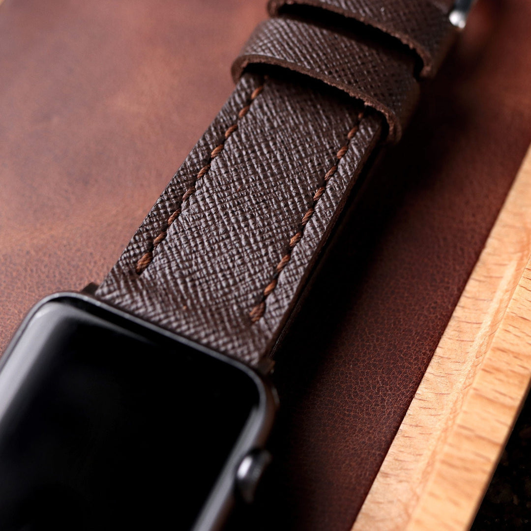 Saffiano Deri Apple Watch Kayış - Bitter - Roarcraft TR